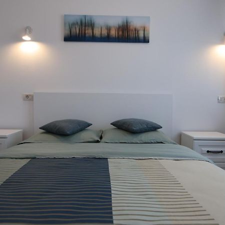 White Apartment Gura Humorului, Bucovina, Voronet Екстериор снимка