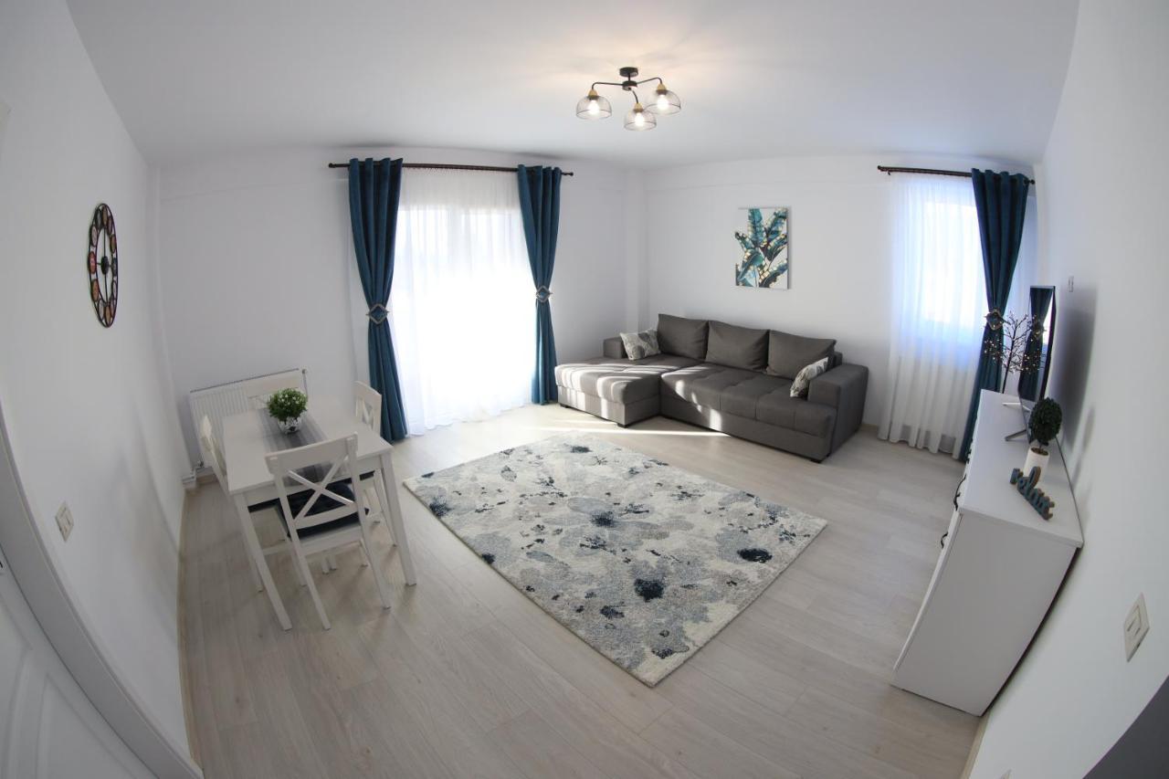 White Apartment Gura Humorului, Bucovina, Voronet Екстериор снимка